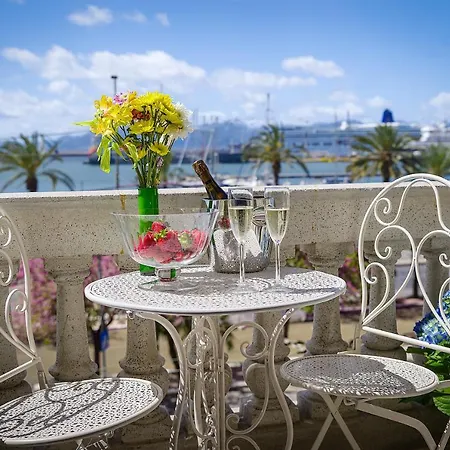 ゲストハウス Waterfront カリアリ